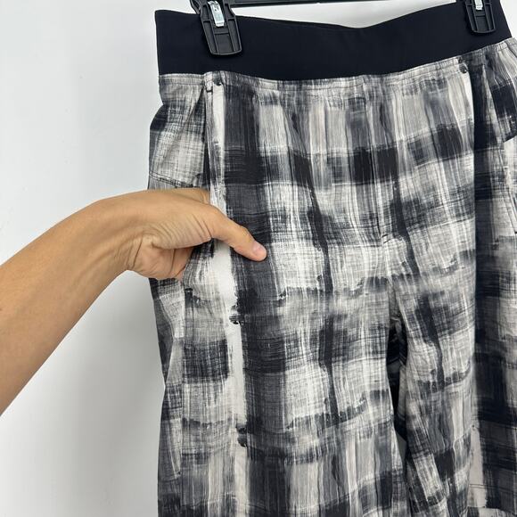 Lululemon The Plaid men’s shorts small 10” inseam liner less pockets - Picture 3 of 9